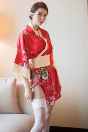 她在丈天面前被工人耍了