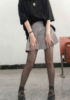 爱矢峰子