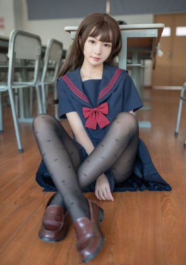 必胜奉顺英