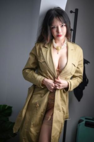 国产无套粉嫩白浆内精品