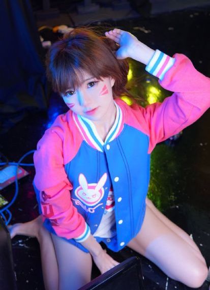 女邻居5