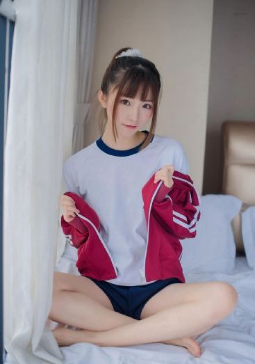 年轻的女老师