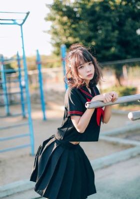 4个少妇按摩做爰