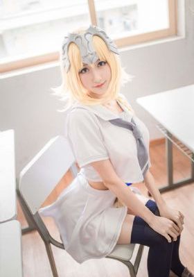 水蜜桃一二二专区