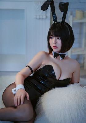 年轻丰满的继母3免费