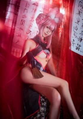 免费看美女的逼